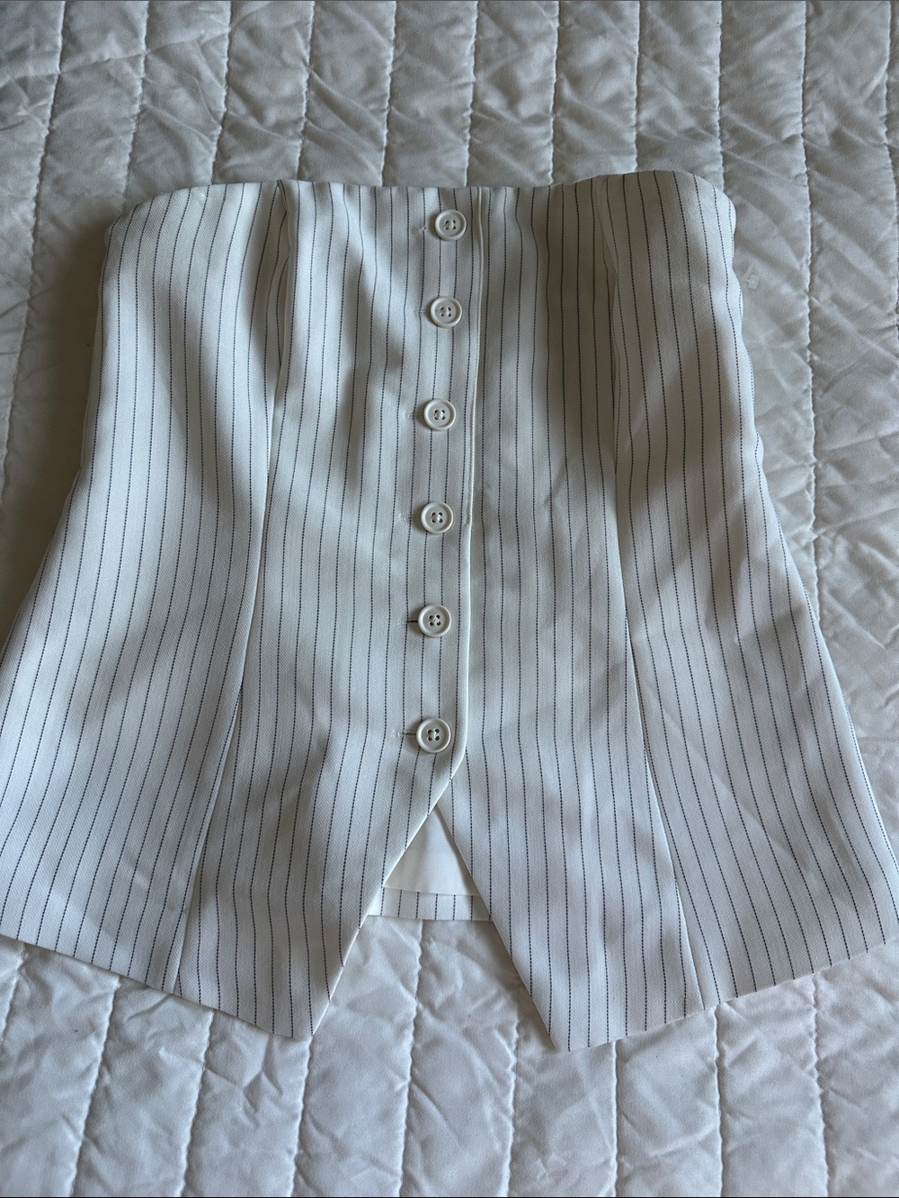 Abercrombie & Fitch White Pinstripe Strapless Button Top - Picture 1 of 3